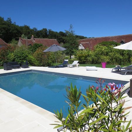 Bed and Breakfast Le Grand Coudreau Nazelles-Negron Esterno foto