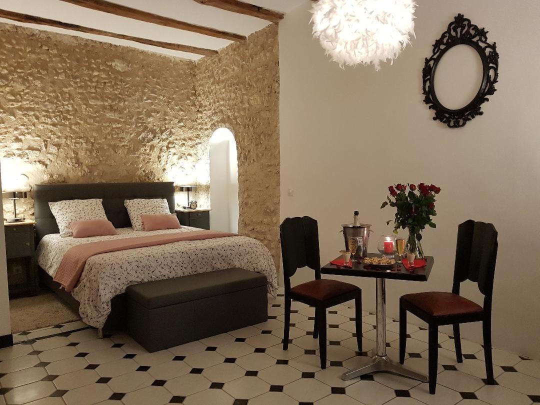 Bed and Breakfast Le Grand Coudreau Nazelles-Negron Esterno foto
